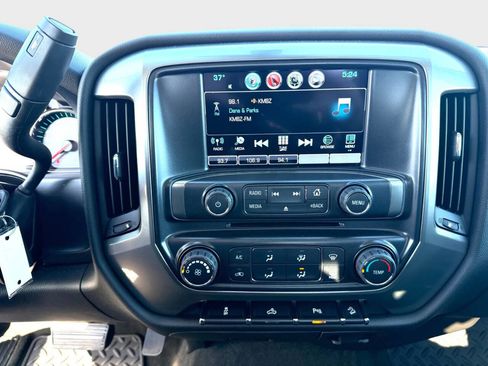 Used 2016 Chevrolet Silverado 1500 LT w/ LT Convenience Package image 15