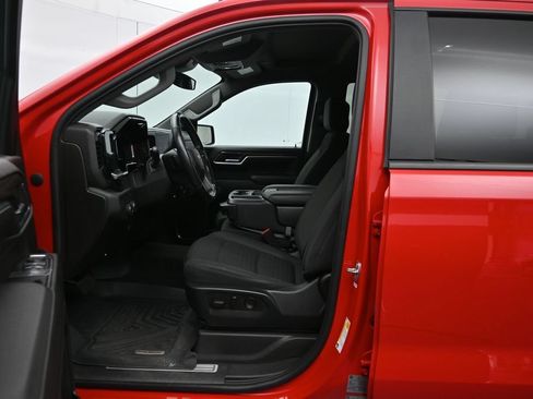 Used 2022 Chevrolet Silverado 1500 LT AWD/4WD image 21