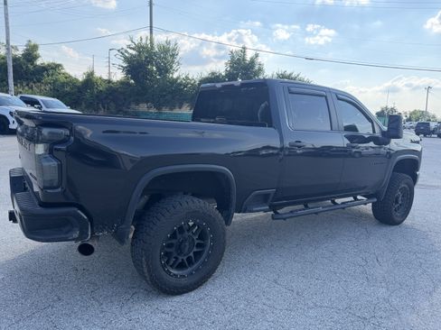 Used 2021 Chevrolet Silverado 2500 Custom w/ LPO, Dark Essentials Package AWD/4WD image 7