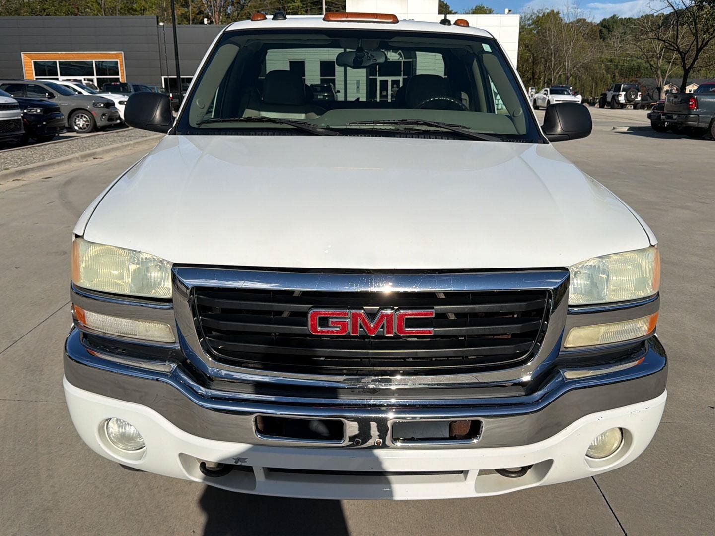 Used 2004 GMC Sierra 1500 SLT w/ Safe And Sound Package AWD/4WD image 8