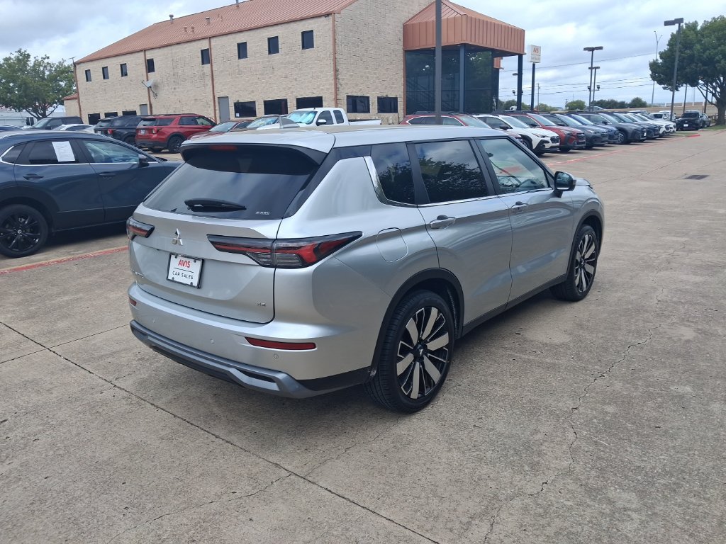 Used 2025 Mitsubishi Outlander SE AWD/4WD image 7