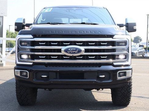 Used 2024 Ford F350 Platinum w/ Tremor Off-Road Package AWD/4WD image 8