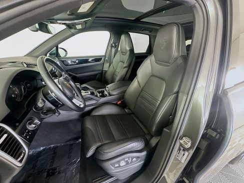Used 2019 Porsche Cayenne S AWD/4WD image 21