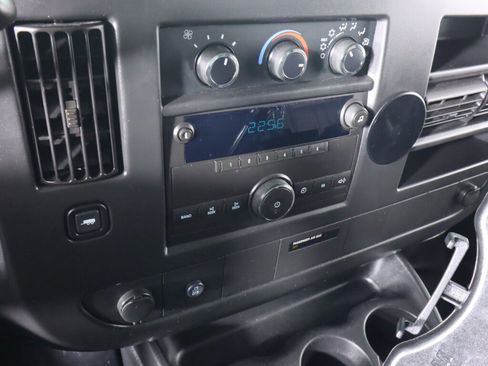 Used 2014 Chevrolet Express 1500 RWD image 13