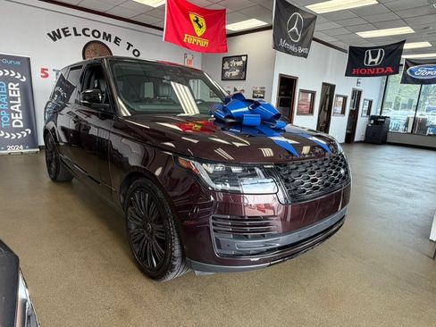 Used 2018 Land Rover Range Rover HSE AWD/4WD image 2