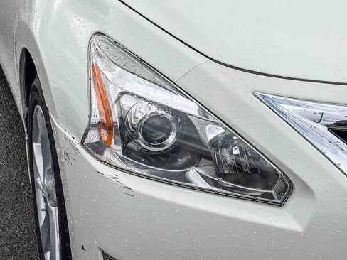 Used 2015 Nissan Altima 2.5 SV w/ Convenience Package FWD image 7