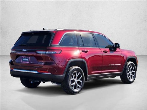 New 2025 Jeep Grand Cherokee Limited image 2