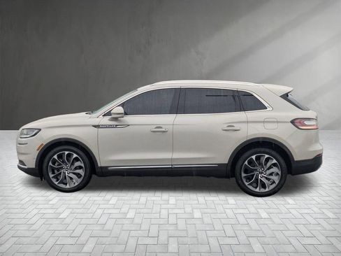 Used 2023 Lincoln Nautilus Reserve w/ Equipment Group 201A image 7