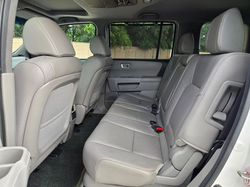 Used 2014 Honda Pilot Touring image 14