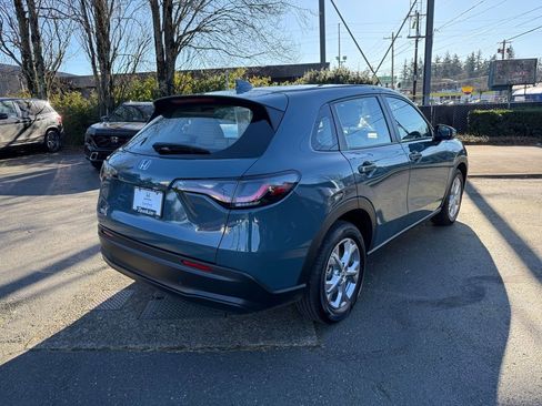 Certified 2023 Honda HR-V LX image 10
