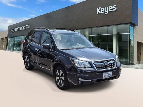 Used 2017 Subaru Forester 2.5i Premium AWD/4WD image 3