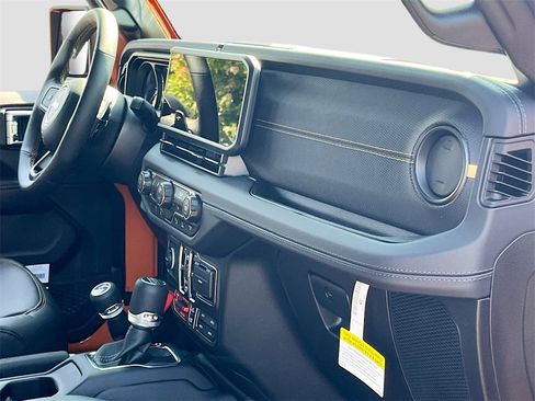 New 2025 Jeep Wrangler Unlimited Rubicon 392 image 39