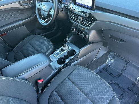 Used 2024 Ford Escape Active image 17