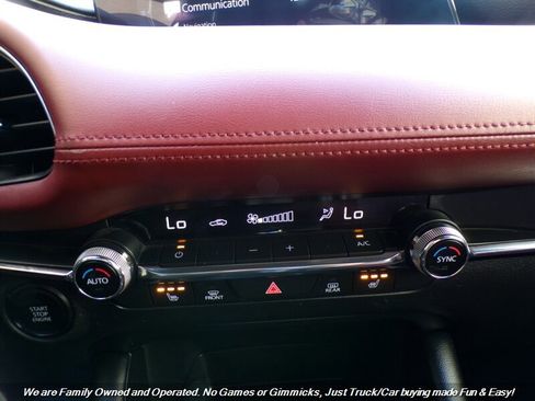 Used 2022 MAZDA MAZDA3 s image 41