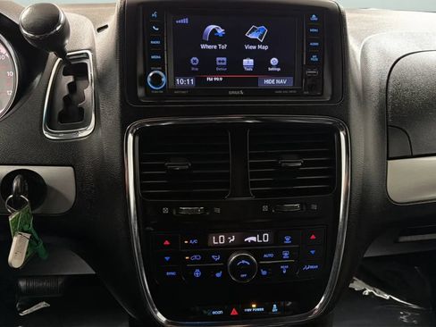 Used 2019 Dodge Grand Caravan GT FWD image 14