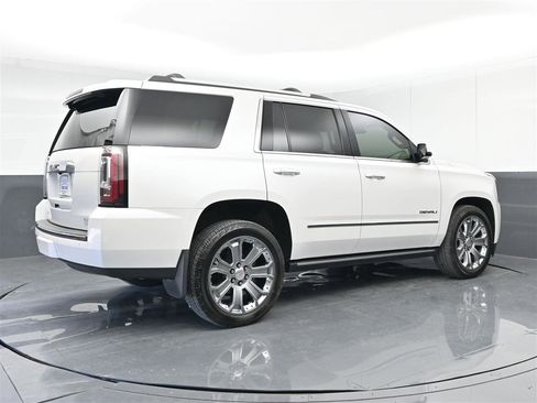 Used 2017 GMC Yukon Denali w/ Open Road Package AWD/4WD image 5