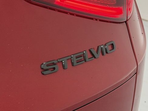 Used 2019 Alfa Romeo Stelvio Ti Sport w/ Quick Order Package 22S Sport image 8