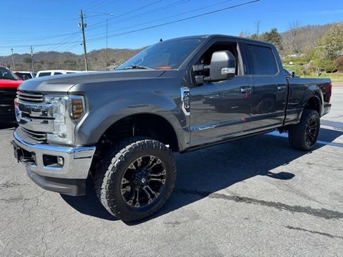 Used 2019 Ford F250 Lariat w/ Lariat Ultimate Package AWD/4WD image 5