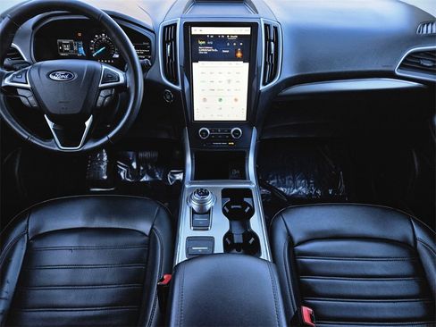Used 2022 Ford Edge SEL w/ Convenience Package image 12