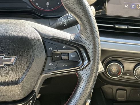 Used 2024 Chevrolet Trax RS w/ Driver Confidence Package image 21