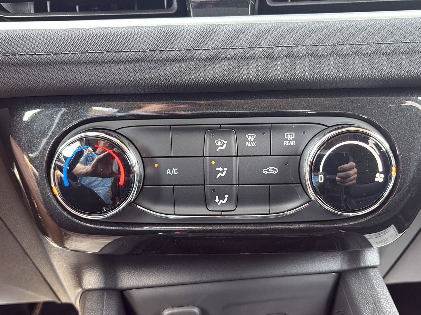 New 2026 Chevrolet TrailBlazer LT w/ Driver Confidence Package FWD image 12