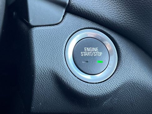 Used 2024 Chevrolet Equinox LT image 19