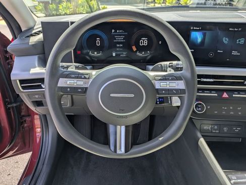 Used 2025 Hyundai Sonata SEL FWD image 18
