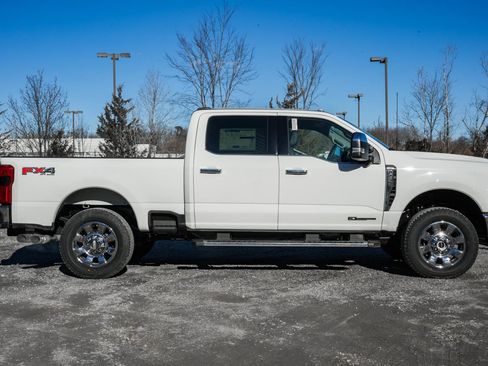 New 2026 Ford F250 Lariat w/ Chrome Package image 4