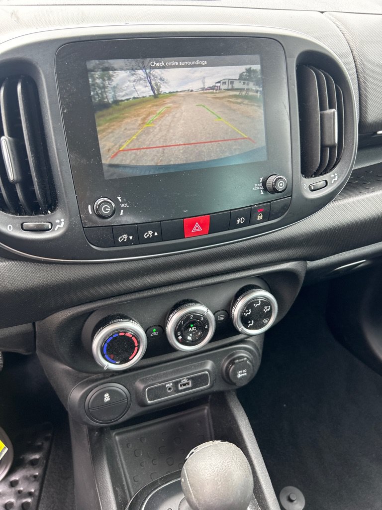 Used 2018 FIAT 500L Trekking FWD image 12