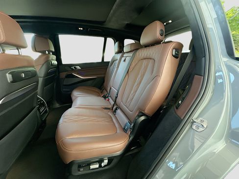 Certified 2024 BMW X7 M60i AWD/4WD image 25