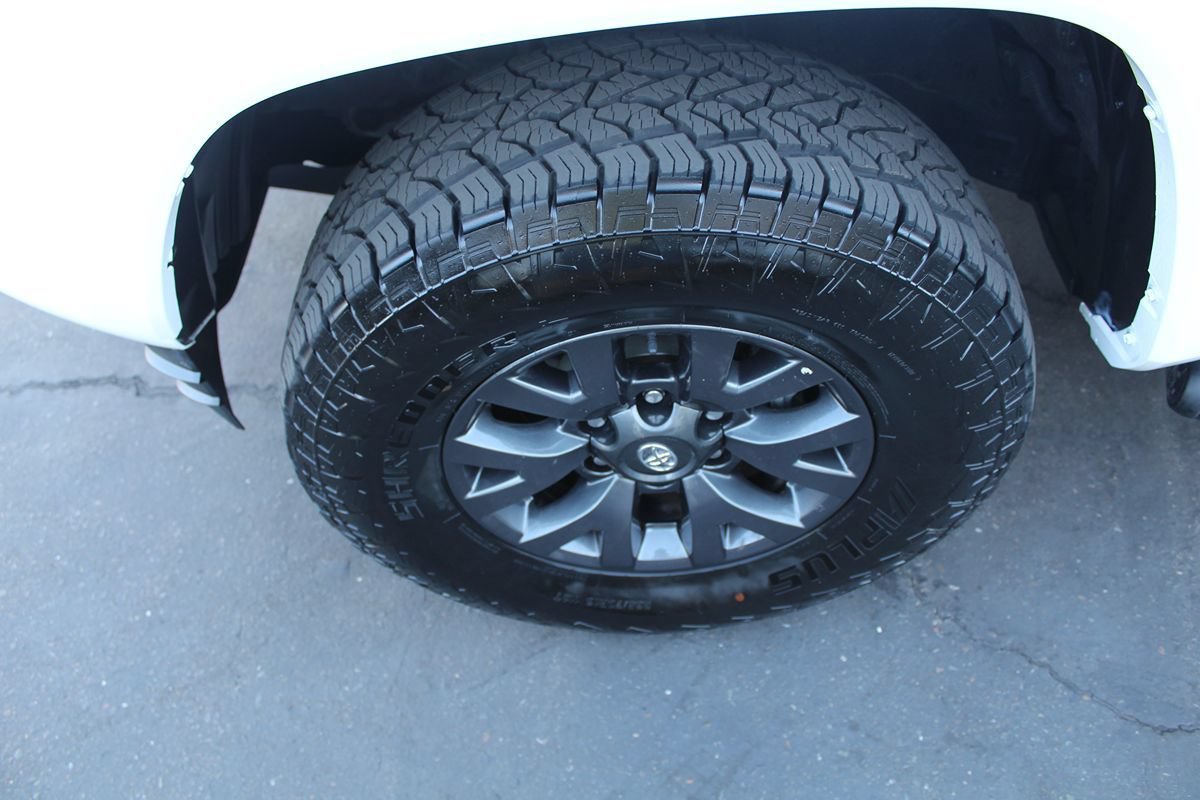 Used 2023 Toyota Tacoma SR5 AWD/4WD image 11