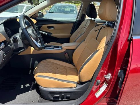 Used 2025 Nissan Sentra SV w/ SV Premium Package FWD image 6