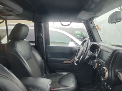 Used 2017 Jeep Wrangler 75th Anniversary image 10