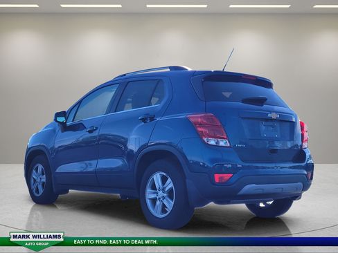 Used 2019 Chevrolet Trax LT w/ LPO, Protection Package FWD image 6