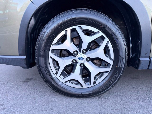 Used 2022 Subaru Forester Premium AWD/4WD image 28