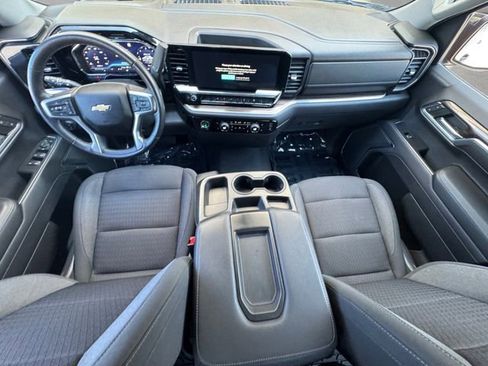 Used 2022 Chevrolet Silverado 1500 LT image 20