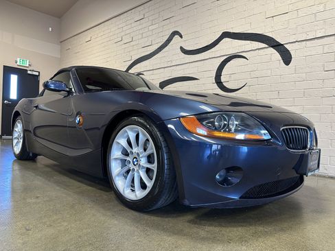 Used 2003 BMW Z4 2.5i image 12