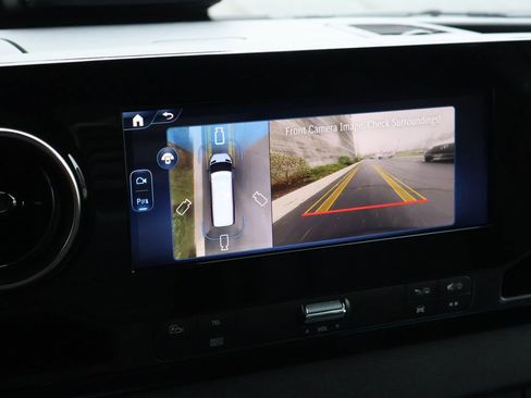 New 2026 Mercedes-Benz C 300 4MATIC Sedan image 27