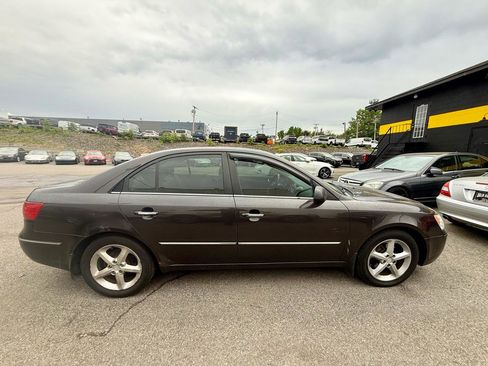 Used 2009 Hyundai Sonata Limited FWD image 6