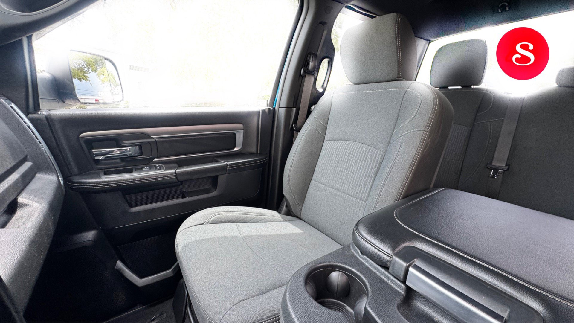 Used 2021 RAM 1500 Warlock w/ Luxury Group AWD/4WD image 18