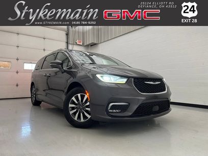 Used 2021 Chrysler Pacifica Touring-L