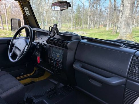 Used 2003 Jeep Wrangler X image 49