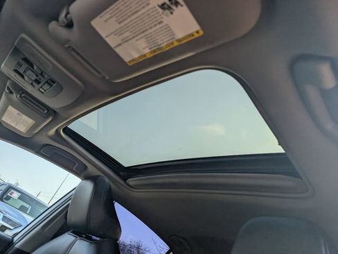 Used 2024 Toyota Camry SE image 28