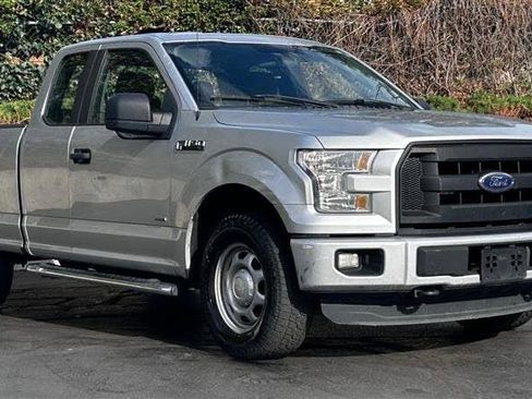 Used 2015 Ford F150 XL w/ Equipment Group 101A Mid AWD/4WD image 7