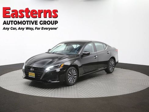 Used 2023 Nissan Altima 2.5 SV w/ SV Premium Package AWD/4WD image 58