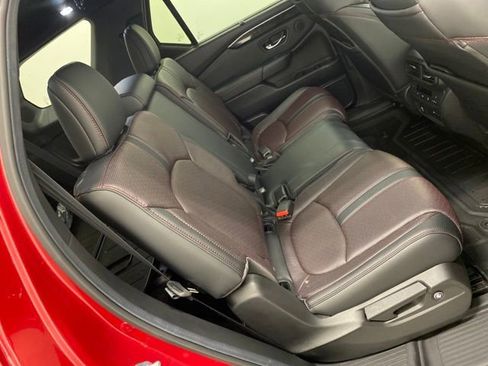 Used 2025 Honda Pilot Black Edition image 35