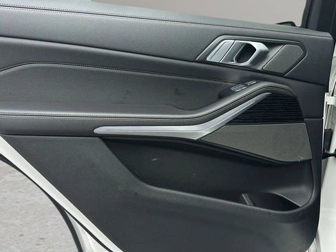 Used 2020 BMW X7 xDrive40i w/ M Sport Package image 10