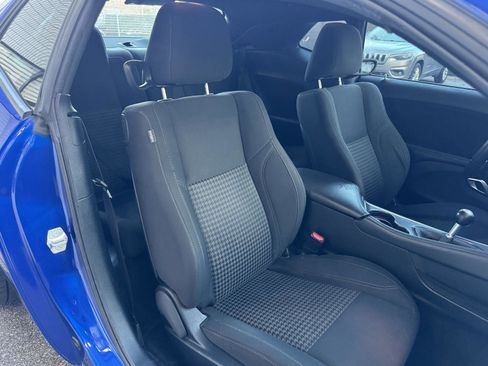 Used 2018 Dodge Challenger R/T image 21