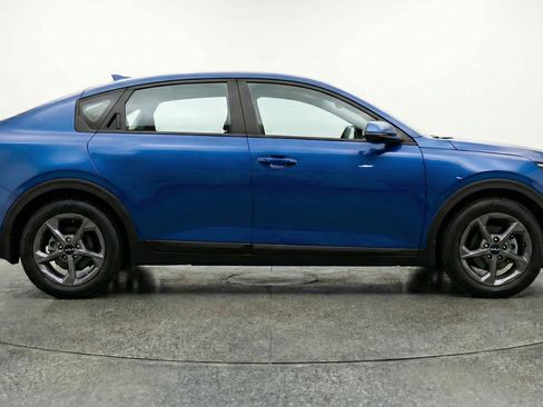 Used 2025 Kia K4 LXS image 11