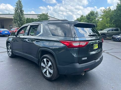 Used 2019 Chevrolet Traverse LT w/ LT Premium Package FWD image 5